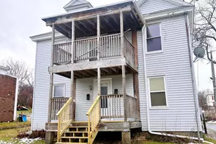 263 Linden St, Pittsfield, MA 01201 - Photo 1