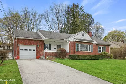 112 Sampson Pkwy, Pittsfield, MA 01201 - Photo 1