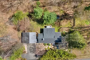7 Lake Buel Rd, Great Barrington, MA 01230 - Photo 1