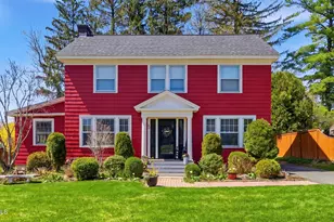 42 Lexington Pkwy, Pittsfield, MA 01201 - Photo 1