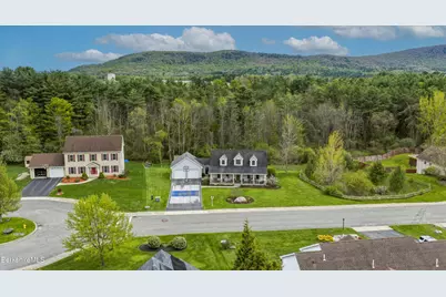 14 County Ct, Pittsfield, MA 01201 - Photo 1