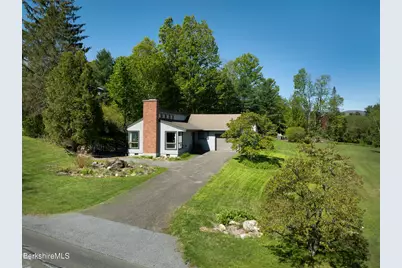 17 Holly Ln, Williamstown, MA 01267 - Photo 1
