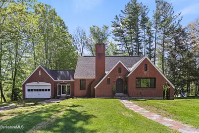 76 Kenilworth St, Pittsfield, MA 01201 - Photo 1