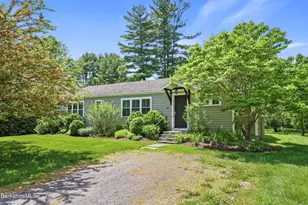 22 Goodrich St, Stockbridge, MA 01262 - Photo 1