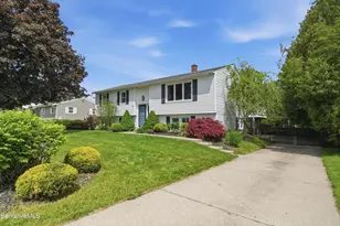 18 Greenings Ave, Pittsfield, MA 01201 - Photo 1