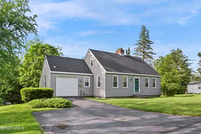 46 Woodlawn Ave, North Adams, MA 01247 - Photo 1