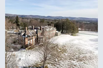 200 Vanna #3 Old Stockbridge Rd, Stockbridge, MA 01262 - Photo 1