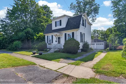 35 Dexter St, Pittsfield, MA 01201 - Photo 1