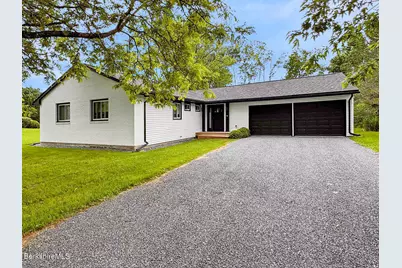 73 Candlewood Dr, Williamstown, MA 01267 - Photo 1