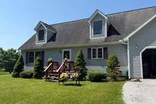 14 Richardson St, Cheshire, MA 01225 - Photo 1