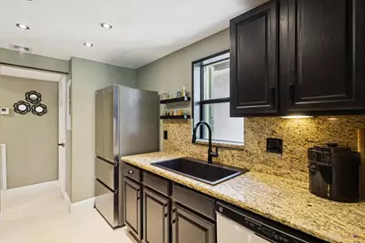 149 NW 70th Street #106c, Boca Raton, FL 33487 - Photo 3