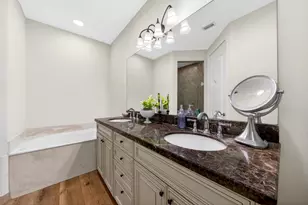 1942 NE 32nd St, Lighthouse Point, FL 33064 - Photo 21
