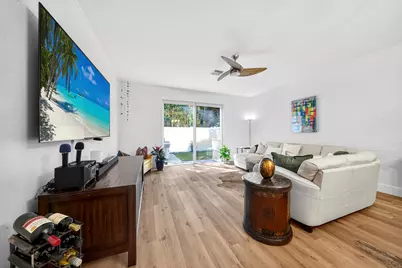 1942 NE 32nd Street, Lighthouse Point, FL 33064 - Photo 9