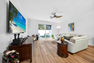 1942 NE 32nd St, Lighthouse Point, FL 33064 - Photo 9