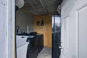 721 Dogwood Rd, West Palm Beach, FL 33409 - Photo 21