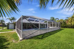 2537 SE Hallahan St, Port Saint Lucie, FL 34952 - Photo 31