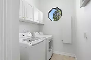 383 Redwood Ln, Boca Raton, FL 33487 - Photo 21