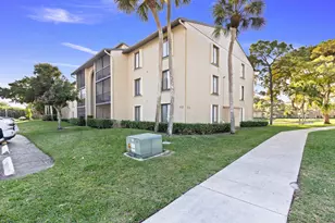 712 Sunny Pine Way, Greenacres, FL 33415 - Photo 25