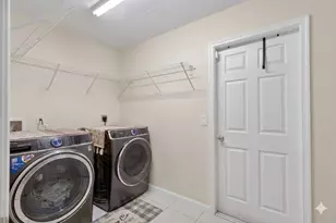 557 SW Halkell Ave, Port Saint Lucie, FL 34953 - Photo 25