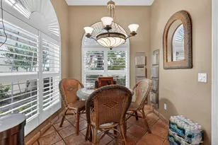 217 E Tall Oaks Cir, Palm Beach Gardens, FL 33410 - Photo 9