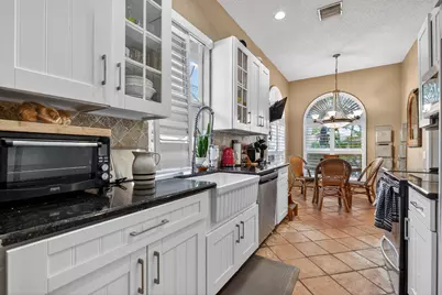 217 E Tall Oaks Circle, Palm Beach Gardens, FL 33410 - Photo 11