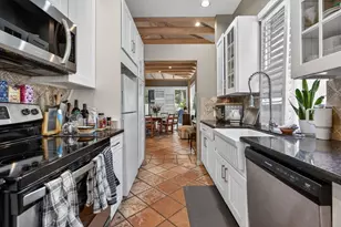 217 E Tall Oaks Cir, Palm Beach Gardens, FL 33410 - Photo 7