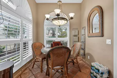 217 E Tall Oaks Circle, Palm Beach Gardens, FL 33410 - Photo 9