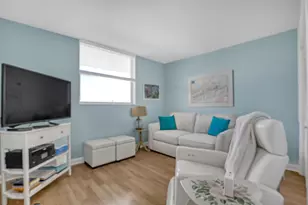 689 NE 6th Ct, Boynton Beach, FL 33435 - Photo 17