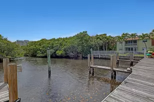 689 NE 6th Ct, Boynton Beach, FL 33435 - Photo 25