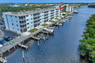 689 NE 6th Ct, Boynton Beach, FL 33435 - Photo 23