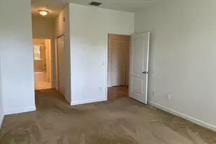 150 Jacaranda Country Club Dr, Plantation, FL 33324 - Photo 9