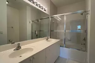 150 Jacaranda Country Club Dr, Plantation, FL 33324 - Photo 13