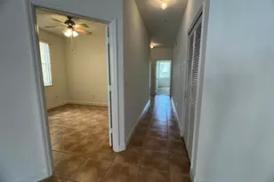 150 Jacaranda Country Club Dr, Plantation, FL 33324 - Photo 21