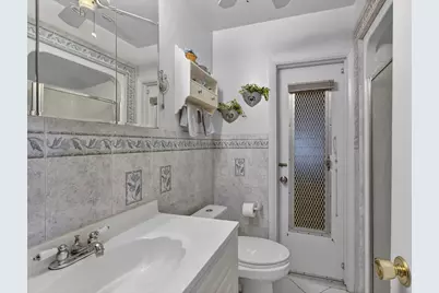 1570 NW 70th Terrace, Margate, FL 33063 - Photo 13