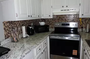 7262 Golf Colony Ct, Lake Worth, FL 33467 - Photo 9