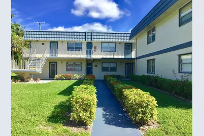 239 Brittany E, Delray Beach, FL 33446 - Photo 3