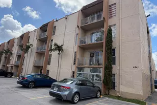 4841 NW 7th St, Miami, FL 33126 - Photo 9