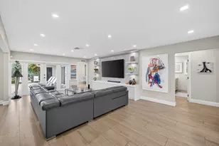 2760 NE 55th St, Fort Lauderdale, FL 33308 - Photo 15