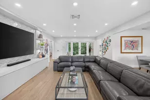 2760 NE 55th St, Fort Lauderdale, FL 33308 - Photo 17