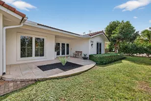 2760 NE 55th St, Fort Lauderdale, FL 33308 - Photo 11