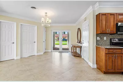 899 S Granada Drive, Boca Raton, FL 33432 - Photo 9