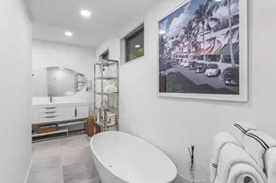 713 SE Atlantic Dr, Lantana, FL 33462 - Photo 17