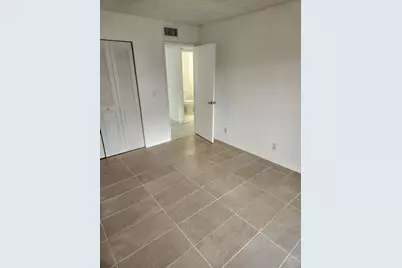 600 Village Green Court #108, Palm Springs, FL 33461 - Photo 17