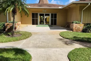 600 Village Green Ct, Palm Springs, FL 33461 - Photo 43