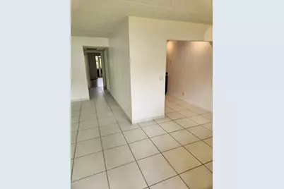 600 Village Green Court #108, Palm Springs, FL 33461 - Photo 9