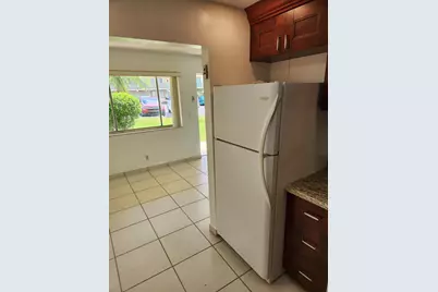 600 Village Green Court #108, Palm Springs, FL 33461 - Photo 5