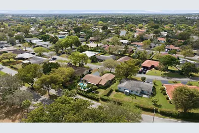 8611 NW 29th, Coral Springs, FL 33065 - Photo 37