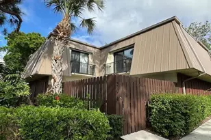 304 Miramar Ln, Palm Beach Gardens, FL 33410 - Photo 1