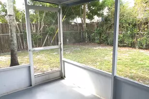 5227 SW 94th Ave, Cooper City, FL 33328 - Photo 11