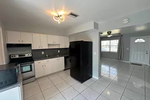 5227 SW 94th Ave, Cooper City, FL 33328 - Photo 3